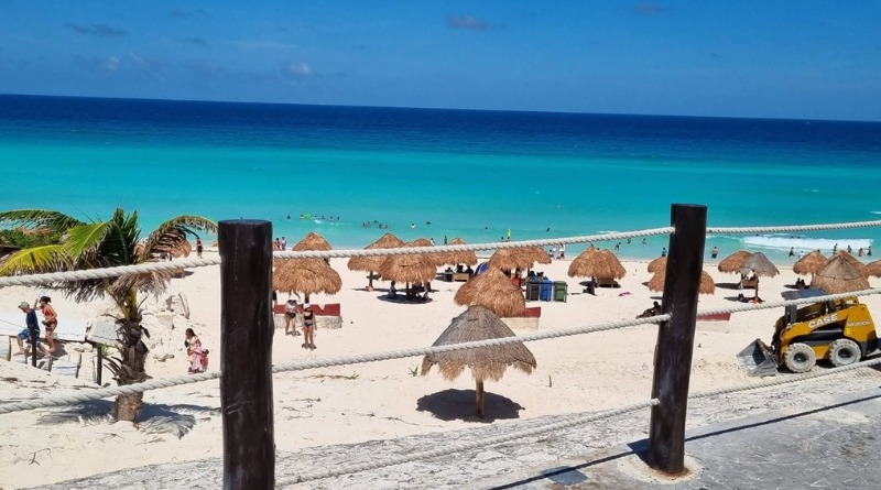COLAPSO EN DESTINOS CLAVE: TURISMO DE PLAYA REGISTRA CAÍDA DE LLEGADAS