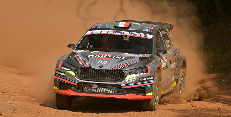 EN PARAGUAY, MEXICANO LOGRA SUBIRSE AL PODIO DEL RALLY