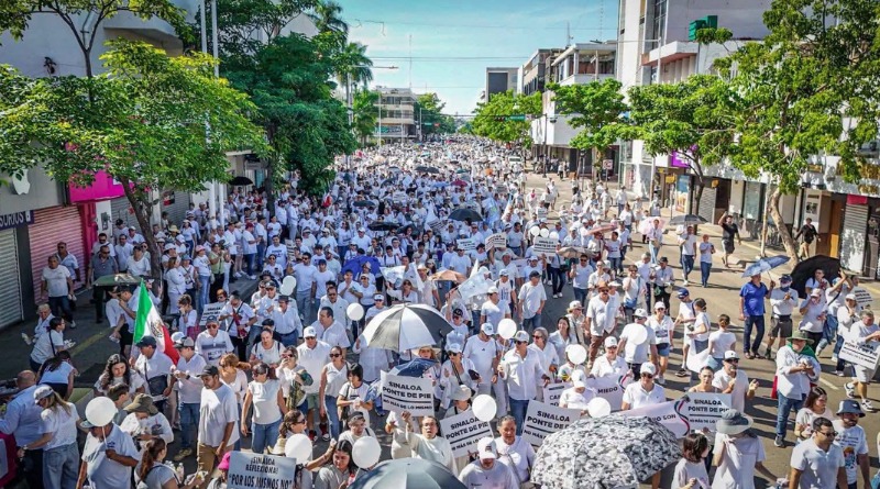 SINALOA EXPRESA SU HARTAZGO CON MARCHAS TRAS DOS AÑOS DE NARCOGUERRA