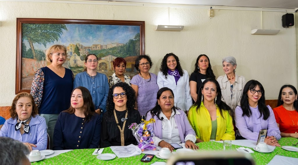 UNIDAS POR LA IGUALDAD: LÍDERES NACIONALES DEBATE LA DEMOCRACIA PARITARIA EN XALAPA