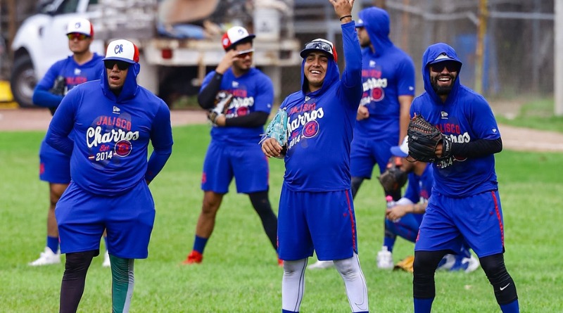 BUSCARÁ CHARROS TRICAMPEONATO CON VALENZUELA EN LA PIEL