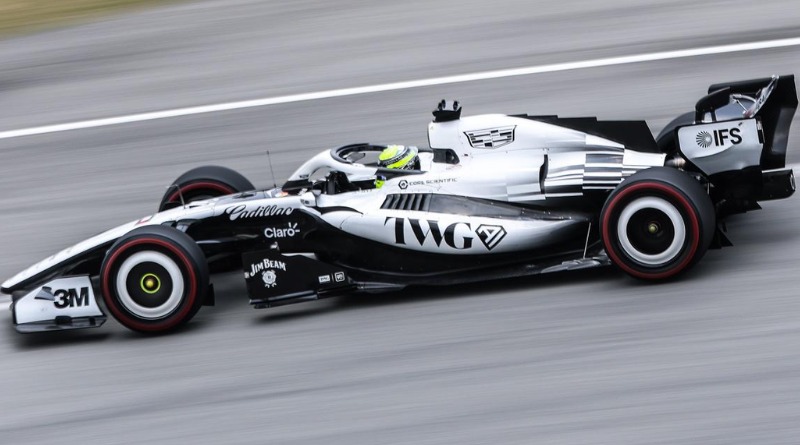 SUFRE CHECO PÉREZ PERCANCE EN SINGAPUR